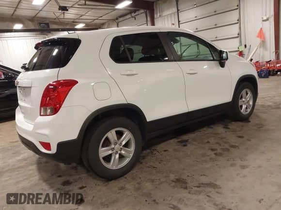 2021 Chevrolet Trax LS с VIN KL7CJKSB5MB319132, выставлен на аукционе IAAI как лот 42653549 с пробегом 89 954 миль миль и . История ставок и продаж доступна на DreamBid. Изображение 4.