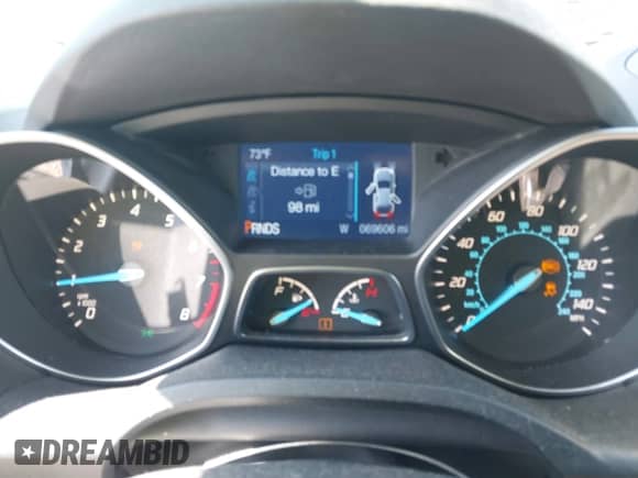 2014 Ford Escape SE with VIN 1FMCU0GX0EUE28246, listed as a IAAI auction lot 43418322 with 69,606 mi miles and . Bid and sale history available at DreamBid. Image 7.