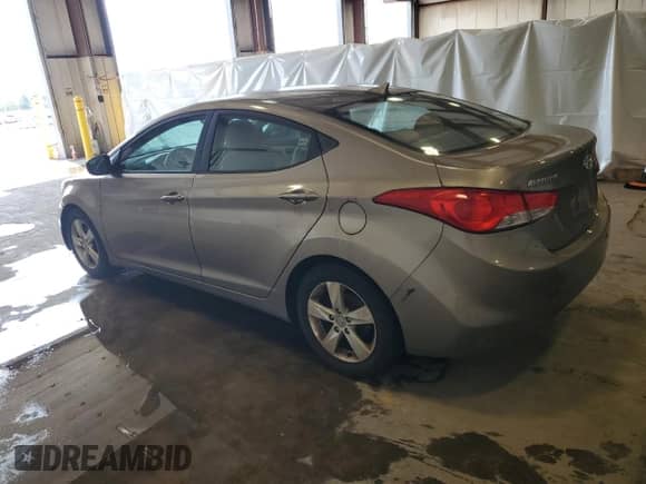 2013 Hyundai Elantra GLS с VIN 5NPDH4AE8DH449253, выставлен на аукционе Copart как лот 71715715 с пробегом 142 293 миль миль и Чистый • Clean title. История ставок и продаж доступна на DreamBid. Изображение 2.