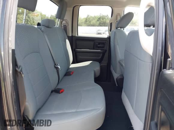 2019 Ram 1500 Express z VIN 1C6RR7FT6KS543228, wystawiony jako IAAI lot #42270669 z przebiegiem 57 009 mil mil oraz . Historia ofert i sprzedaży dostępna na DreamBid. Obrazek 8.