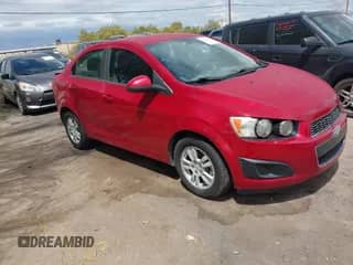 2015 Chevrolet Sonic LT с VIN 1G1JC5SB6F4130866, выставлен на аукционе IAAI как лот 42204368 с пробегом 96 747 миль миль и . История ставок и продаж доступна на DreamBid. Изображение 1.