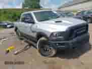 2017 Ram 1500 Rebel z VIN 1C6RR7YT2HS803629, wystawiony jako IAAI lot #42914264 z przebiegiem 76 836 mil mil oraz . Historia ofert i sprzedaży dostępna na DreamBid. Obrazek 1.