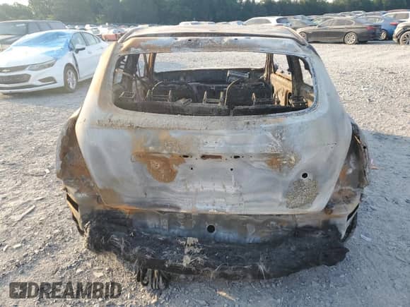 2008 Hyundai Accent SE z VIN KMHCN36C58U086987, wystawiony jako Copart lot #62260425 z przebiegiem Nie podano mil oraz Szkoda całkowita • Salvage title. Historia ofert i sprzedaży dostępna na DreamBid. Obrazek 6.