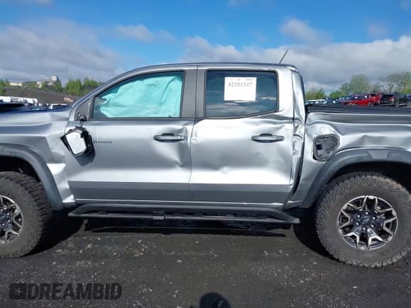 2024 Chevrolet Colorado 4WD ZR2 с VIN 1GCPTFEK4R1287384, выставлен на аукционе IAAI как лот 42201247 с пробегом 13 053 миль миль и . История ставок и продаж доступна на DreamBid. Изображение 14.