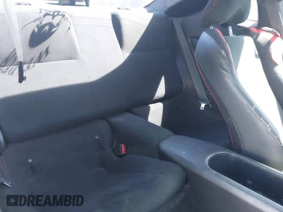 2015 Scion FR-S с VIN JF1ZNAA18F8705537, выставлен на аукционе IAAI как лот 42331189 с пробегом 170 168 миль миль и . История ставок и продаж доступна на DreamBid. Изображение 8.