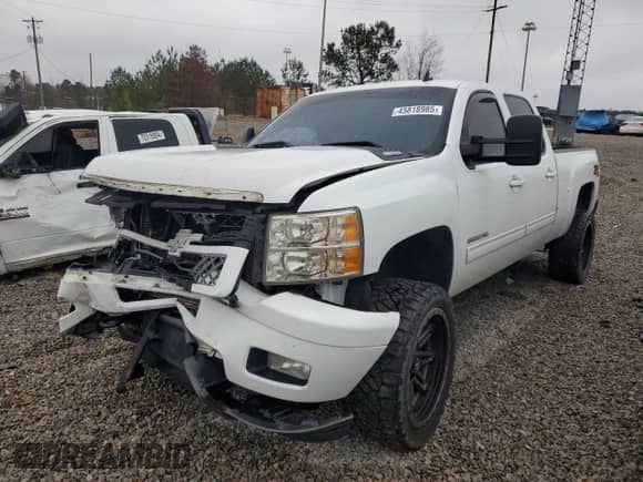 2013 Chevrolet Silverado 2500HD LTZ с VIN 1GC1KYE8XDF109371, выставлен на аукционе Copart как лот 45818985 с пробегом 242 891 миль миль и Списание • Salvage title. История ставок и продаж доступна на DreamBid. Изображение 1.