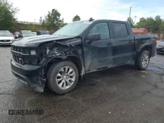 2020 Chevrolet Silverado 1500 Custom z VIN 3GCPWBEH6LG285682, wystawiony jako Copart lot #81827695 z przebiegiem 123 065 mil mil oraz Szkoda całkowita • Salvage title. Historia ofert i sprzedaży dostępna na DreamBid. Obrazek 1.