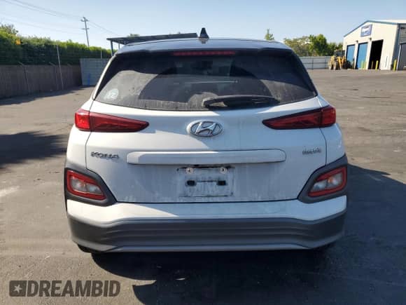 2020 Hyundai Kona SEL с VIN KM8K23AG0LU063415, выставлен на аукционе Copart как лот 55112875 с пробегом 69 503 миль миль и Списание • Salvage title. История ставок и продаж доступна на DreamBid. Изображение 6.