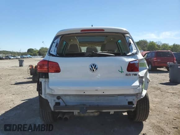 2015 Volkswagen Tiguan S z VIN WVGAV7AX1FW552859, wystawiony jako Copart lot #84184725 z przebiegiem 79 193 mil mil oraz Szkoda całkowita • Salvage title. Historia ofert i sprzedaży dostępna na DreamBid. Obrazek 6.