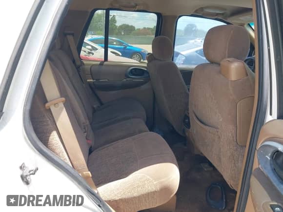 2003 Chevrolet TrailBlazer LS с VIN 1GNDS13S832349180, выставлен на аукционе IAAI как лот 42563102 с пробегом 243 627 миль миль и . История ставок и продаж доступна на DreamBid. Изображение 8.