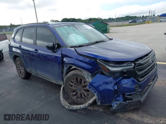 2025 Subaru Forester Special Sports z VIN JF2SLDHCXSH422076, wystawiony jako IAAI lot #43194873 z przebiegiem 48 193 mil mil oraz . Historia ofert i sprzedaży dostępna na DreamBid. Obrazek 1.