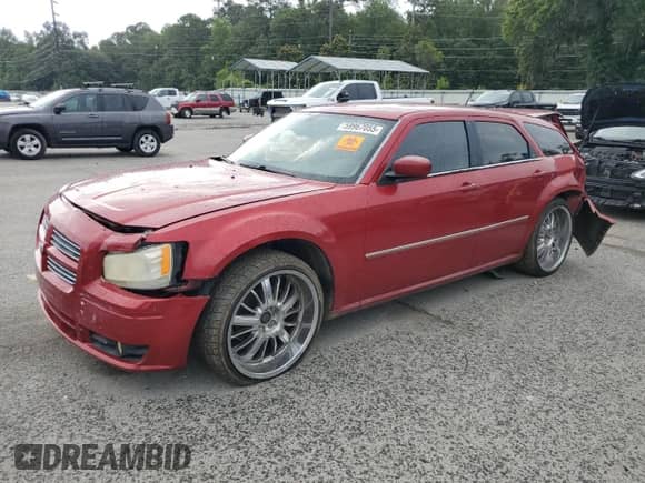 2008 Dodge Magnum SXT with VIN 2D4FV37V28H188125, listed as a Copart auction lot 59967055 with 223,977 mi miles and Salvage title. Bid and sale history available at DreamBid. Image 1.