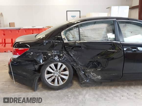 2012 Honda Accord EX z VIN 1HGCP2E79CA028079, wystawiony jako IAAI lot #43285796 z przebiegiem 264 414 mil mil oraz . Historia ofert i sprzedaży dostępna na DreamBid. Obrazek 6.