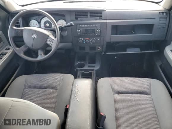 2010 Dodge Dakota Bighorn/Lonestar z VIN 1D7CE3GK2AS200512, wystawiony jako Copart lot #72061585 z przebiegiem 146 303 mil mil oraz Szkoda całkowita • Salvage title. Historia ofert i sprzedaży dostępna na DreamBid. Obrazek 8.