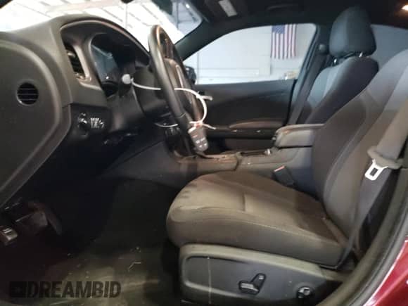 2020 Dodge Charger SXT с VIN 2C3CDXBG2LH232494, выставлен на аукционе Copart как лот 84549675 с пробегом 114 762 миль миль и На запчасти • Non repairable. История ставок и продаж доступна на DreamBid. Изображение 7.