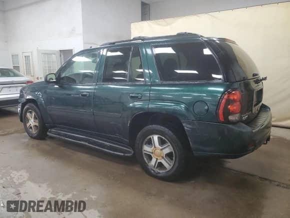 2006 Chevrolet TrailBlazer LT with VIN 1GNDT13S062166583, listed as a Copart auction lot 66637935 with 298,557 mi miles and Clean title. Bid and sale history available at DreamBid. Image 2.