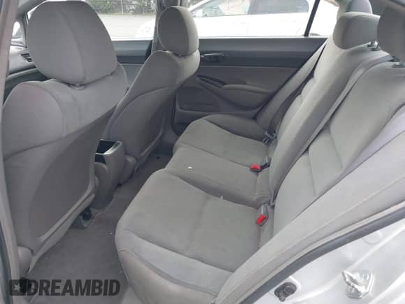 2010 Honda Civic с VIN 19XFA1E39AE028789, выставлен на аукционе IAAI как лот 41562655 с пробегом 140 480 миль миль и . История ставок и продаж доступна на DreamBid. Изображение 8.