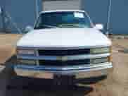 1995 Chevrolet Silverado 1500 z VIN 1GCEC14Z8SZ217712, wystawiony jako IAAI lot #42459235 z przebiegiem 172 963 mil mil oraz . Historia ofert i sprzedaży dostępna na DreamBid. Obrazek 12.