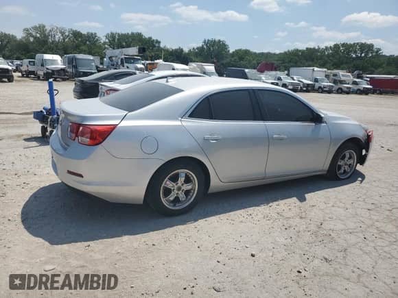 2013 Chevrolet Malibu LT with VIN 1G11C5SA0DF358449, listed as a Copart auction lot 67510535 with Not provided miles and Clean title. Bid and sale history available at DreamBid. Image 3.