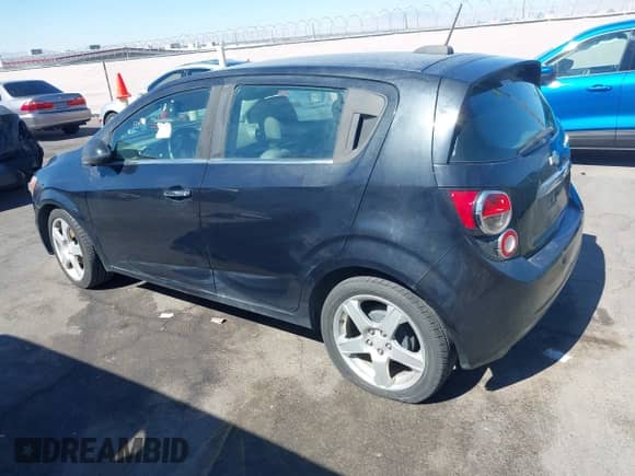 2015 Chevrolet Sonic LTZ с VIN 1G1JE6SB8F4116693, выставлен на аукционе IAAI как лот 42865997 с пробегом 102 961 миль миль и . История ставок и продаж доступна на DreamBid. Изображение 3.