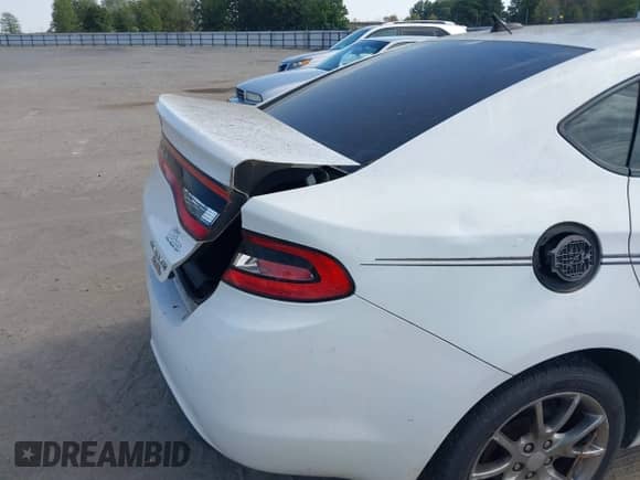 2014 Dodge Dart SXT z VIN 1C3CDFBB1ED791081, wystawiony jako IAAI lot #43490451 z przebiegiem 213 938 mil mil oraz . Historia ofert i sprzedaży dostępna na DreamBid. Obrazek 12.