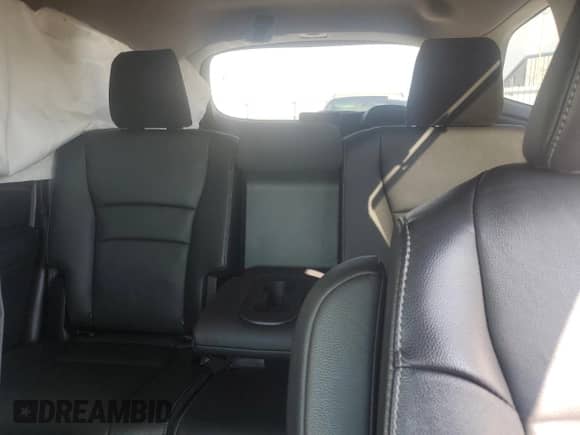 2022 Honda Pilot EX-L with VIN 5FNYF6H55NB033038, listed as a Copart auction lot 65999195 with 33,582 mi miles and Salvage title. Bid and sale history available at DreamBid. Image 10.