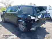 2023 Chevrolet Traverse LS z VIN 1GNERFKW3PJ310056, wystawiony jako IAAI lot #42770857 z przebiegiem 8 302 mil mil oraz . Historia ofert i sprzedaży dostępna na DreamBid. Obrazek 3.