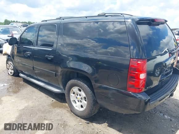 2013 Chevrolet Suburban LT с VIN 1GNSCJE05DR125146, выставлен на аукционе IAAI как лот 42266820 с пробегом Не указан миль и . История ставок и продаж доступна на DreamBid. Изображение 3.