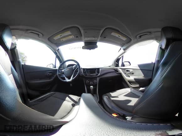 2019 Chevrolet Trax LT with VIN 3GNCJPSB6KL212271, listed as a IAAI auction lot 43150363 with 23,737 mi miles and . Bid and sale history available at DreamBid. Image 18.