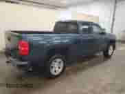 2017 Chevrolet Silverado 1500 LT z VIN 1GCVKREH9HZ157035, wystawiony jako Copart lot #49819325 z przebiegiem 219 651 mil mil oraz Czysty tytuł • Clean title. Historia ofert i sprzedaży dostępna na DreamBid. Obrazek 3.