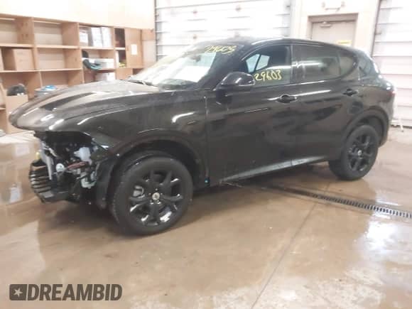 2023 Dodge Hornet GT with VIN ZACNDFAN5P3A02314, listed as a IAAI auction lot 41129603 with 1,189 mi miles and . Bid and sale history available at DreamBid. Image 2.