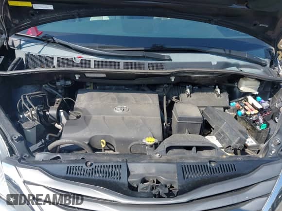 2013 Toyota Sienna XLE с VIN 5TDDK3DC2DS058664, выставлен на аукционе IAAI как лот 43281359 с пробегом 140 954 миль миль и . История ставок и продаж доступна на DreamBid. Изображение 10.