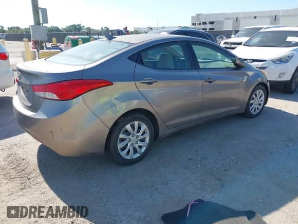 2011 Hyundai Elantra GLS с VIN 5NPDH4AEXBH005532, выставлен на аукционе IAAI как лот 42823913 с пробегом 200 642 миль миль и . История ставок и продаж доступна на DreamBid. Изображение 4.