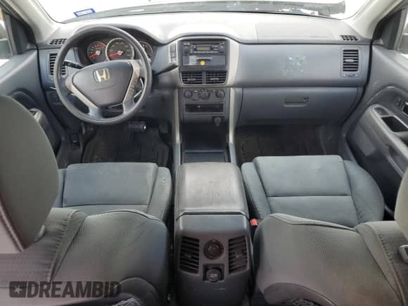 2006 Honda Pilot LX с VIN 5FNYF18196B027597, выставлен на аукционе Copart как лот 89926765 с пробегом 199 798 миль миль и Чистый • Clean title. История ставок и продаж доступна на DreamBid. Изображение 8.