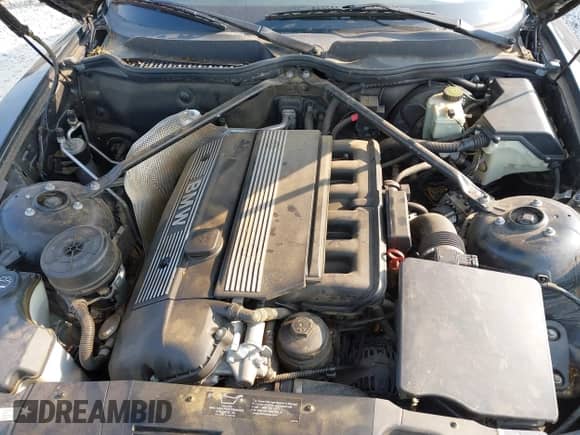 2005 BMW Z4 2.5i с VIN 4USBT33535LS54102, выставлен на аукционе IAAI как лот 42429271 с пробегом 105 155 миль миль и . История ставок и продаж доступна на DreamBid. Изображение 10.