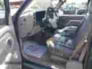 2000 Chevrolet Tahoe Z71 с VIN 1GNEK13R3YR128036, выставлен на аукционе IAAI как лот 42238625 с пробегом 244 871 миль миль и . История ставок и продаж доступна на DreamBid. Изображение 5.