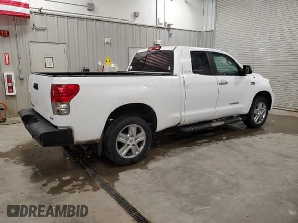 2007 Toyota Tundra Limited с VIN 5TFBV58147X015574, выставлен на аукционе Copart как лот 69936905 с пробегом 201 751 миль миль и Чистый • Clean title. История ставок и продаж доступна на DreamBid. Изображение 3.