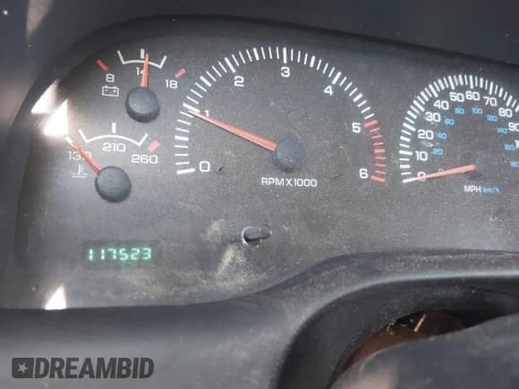 2000 Dodge 1500 with VIN 1B7HC13Y9YJ105207, listed as a IAAI auction lot 40916206 with 117,523 mi miles and . Bid and sale history available at DreamBid. Image 7.