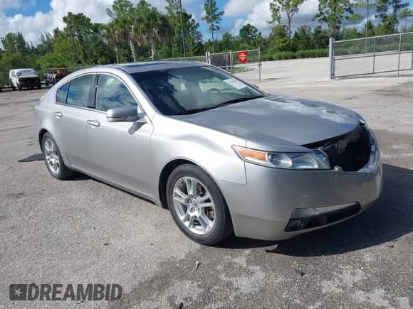 2010 Acura TL Technology with VIN 19UUA8F57AA017522, listed as a IAAI auction lot 43258549 with 100,788 mi miles and . Bid and sale history available at DreamBid. Image 1.
