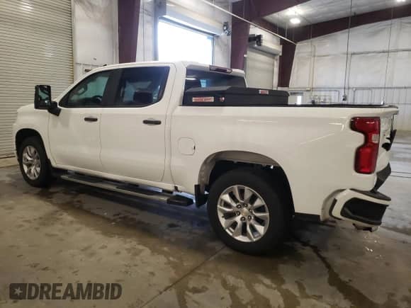 2021 Chevrolet Silverado 1500 Custom with VIN 3GCUYBEF9MG358296, listed as a Copart auction lot 80343915 with 96,255 mi miles and Salvage title. Bid and sale history available at DreamBid. Image 2.