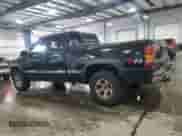 2002 GMC Sierra 1500 SLE with VIN 2GTEK19TX21220451, listed as a Copart auction lot 68935095 with 225,478 mi miles and Clean title. Bid and sale history available at DreamBid. Image 2.