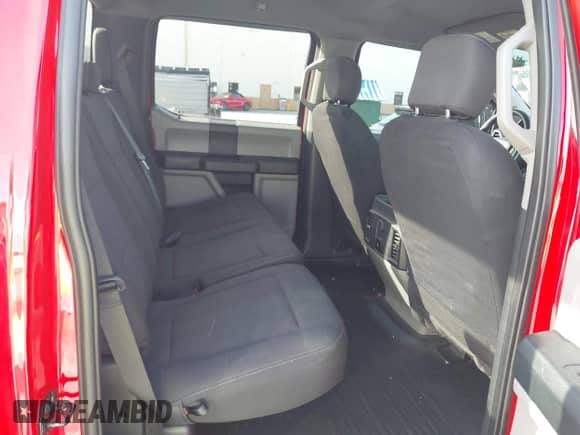2019 Ford F-150 XL с VIN 1FTEW1E50KFC43094, выставлен на аукционе IAAI как лот 43562811 с пробегом 71 867 миль миль и . История ставок и продаж доступна на DreamBid. Изображение 8.