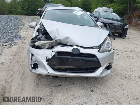 2015 Toyota Prius One z VIN JTDKDTB38F1583183, wystawiony jako IAAI lot #42905756 z przebiegiem 166 787 mil mil oraz . Historia ofert i sprzedaży dostępna na DreamBid. Obrazek 12.