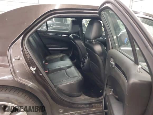 2013 Chrysler 300 C с VIN 2C3CCAEG4DH578432, выставлен на аукционе IAAI как лот 42868687 с пробегом 94 233 миль миль и . История ставок и продаж доступна на DreamBid. Изображение 8.