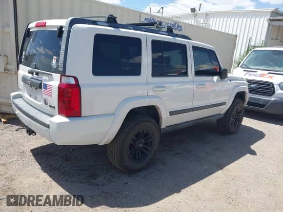 2007 Jeep Commander Sport с VIN 1J8HG48P97C601058, выставлен на аукционе IAAI как лот 42489447 с пробегом 200 103 миль миль и . История ставок и продаж доступна на DreamBid. Изображение 4.