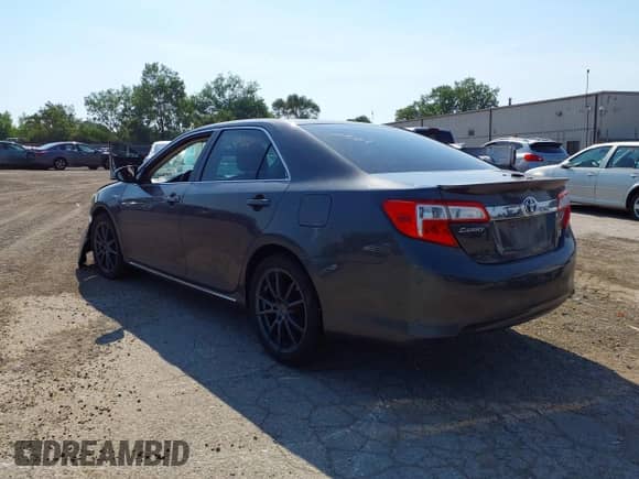 2013 Toyota Camry LE z VIN 4T1BD1FK4DU069294, wystawiony jako IAAI lot #42660361 z przebiegiem 189 304 mil mil oraz . Historia ofert i sprzedaży dostępna na DreamBid. Obrazek 3.