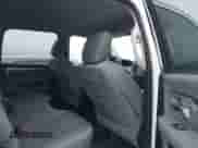 2017 Ram 1500 Big Horn z VIN 1C6RR7LTXHS530043, wystawiony jako IAAI lot #42838108 z przebiegiem 77 366 mil mil oraz . Historia ofert i sprzedaży dostępna na DreamBid. Obrazek 8.