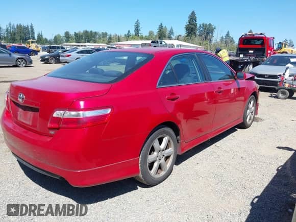 2008 Toyota Camry LE z VIN 4T1BE46K38U222512, wystawiony jako IAAI lot #42847008 z przebiegiem 171 552 mil mil oraz . Historia ofert i sprzedaży dostępna na DreamBid. Obrazek 4.