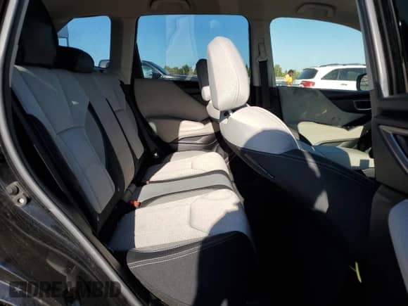 2019 Subaru Forester z VIN JF2SKACC7KH522371, wystawiony jako Copart lot #70312815 z przebiegiem 93 877 mil mil oraz Szkoda całkowita • Salvage title. Historia ofert i sprzedaży dostępna na DreamBid. Obrazek 11.