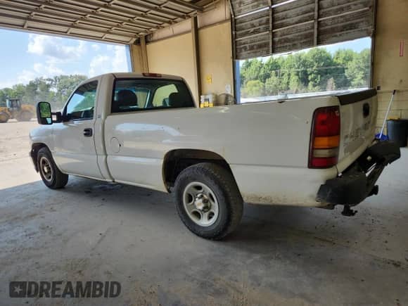 2000 Chevrolet Silverado 1500 с VIN 1GCEC14W3YE331252, выставлен на аукционе Copart как лот 66261715 с пробегом 128 454 миль миль и Списание • Salvage title. История ставок и продаж доступна на DreamBid. Изображение 2.